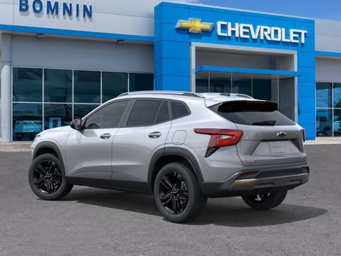 New 2026 Chevrolet Trax ACTIV FWD image 4