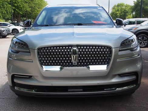 Used 2024 Lincoln Aviator Reserve w/ Equipment Group 201A RWD image 2