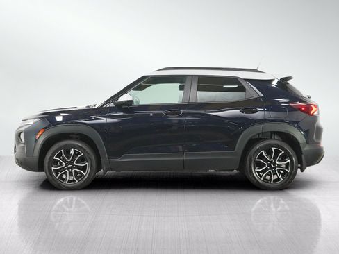 Used 2021 Chevrolet TrailBlazer ACTIV w/ Convenience Package AWD/4WD image 2