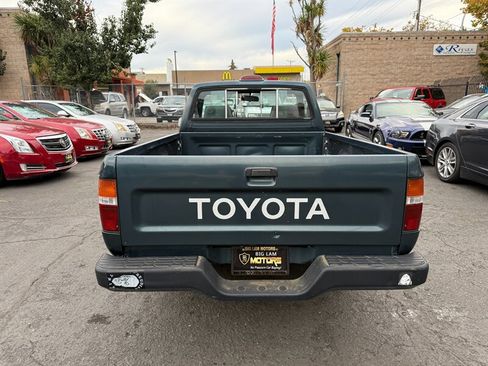 Used 1994 Toyota Pickup 2WD Regular Cab image 6
