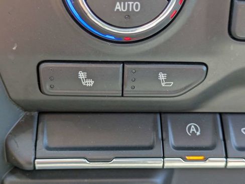 Used 2019 Chevrolet Silverado 1500 RST image 22