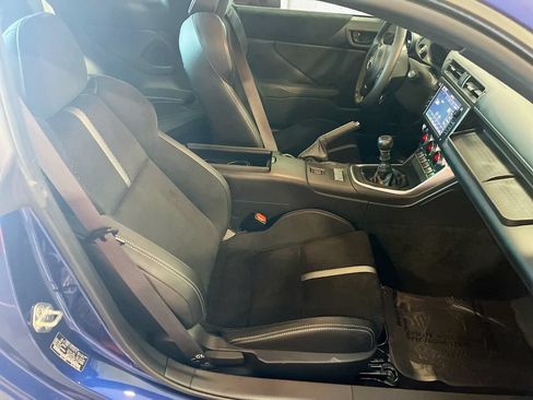 Used 2025 Toyota GR86 Premium w/ Performance Package RWD image 23