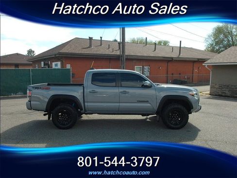 Used 2021 Toyota Tacoma TRD Off-Road AWD/4WD image 6