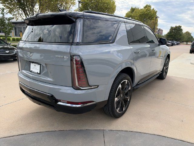 Certified 2026 Cadillac Escalade IQL Sport 1 w/ LPO, Floor Liner Package AWD/4WD image 3