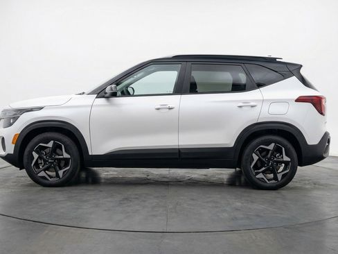 Used 2025 Kia Seltos S image 5