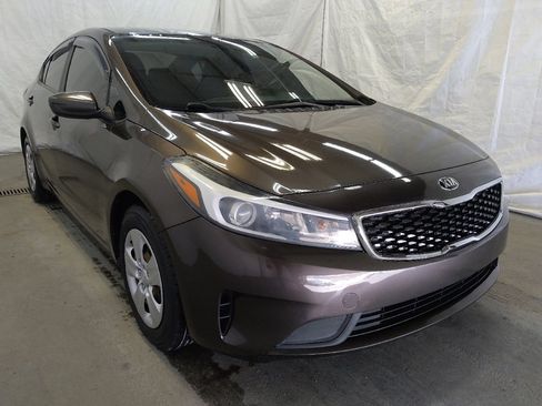 Used 2017 Kia Forte LX w/ LX Popular Package image 13