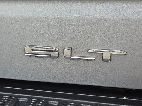 Used 2023 GMC Sierra 1500 SLT w/ SLT Convenience Package image 8