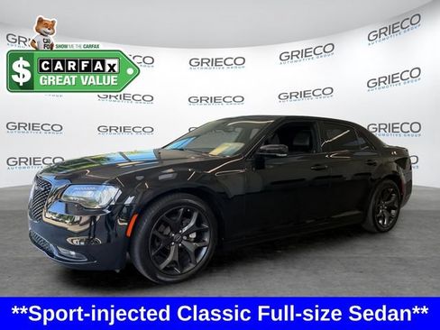 Used 2022 Chrysler 300 S RWD image 3
