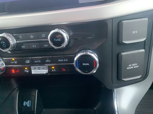 Used 2022 Ford F150 XLT w/ Equipment Group 302A High image 20