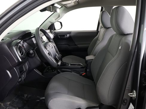 Used 2018 Toyota Tacoma SR w/ SR Convenience Package RWD image 25