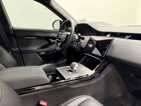 Used 2025 Land Rover Range Rover Evoque S image 31