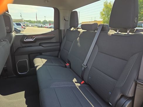 Used 2023 Chevrolet Silverado 1500 LT AWD/4WD image 27