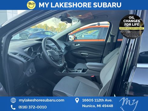 Used 2017 Ford Escape SE image 7