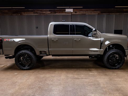 Used 2026 Ford F250 King Ranch w/ Chrome Package image 11