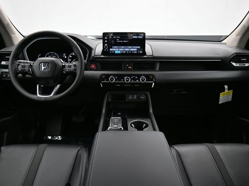 Certified 2025 Honda Pilot EX-L image 44