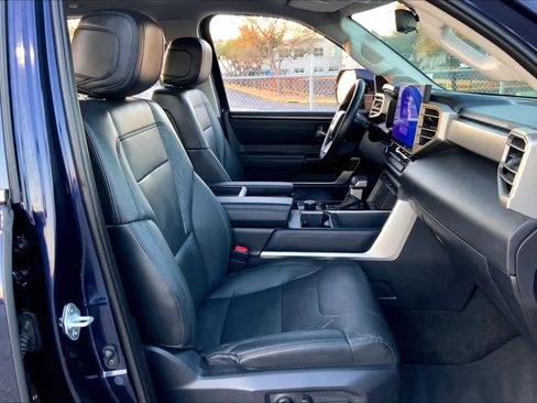 Used 2024 Toyota Tundra Limited image 9