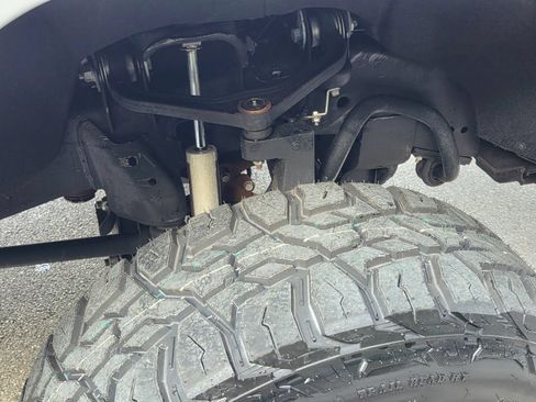 Used 2024 GMC Sierra 2500 AT4 w/ AT4 Premium Plus Package AWD/4WD image 44