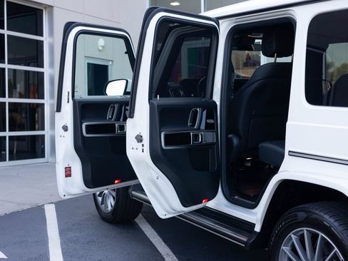 Used 2019 Mercedes-Benz G 550 image 21