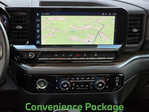 Used 2023 Chevrolet Silverado 1500 LT AWD/4WD image 18