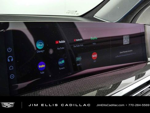 Certified 2025 Cadillac Escalade V AWD/4WD image 17