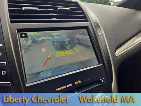 Used 2019 Lincoln MKC Premiere AWD/4WD image 18