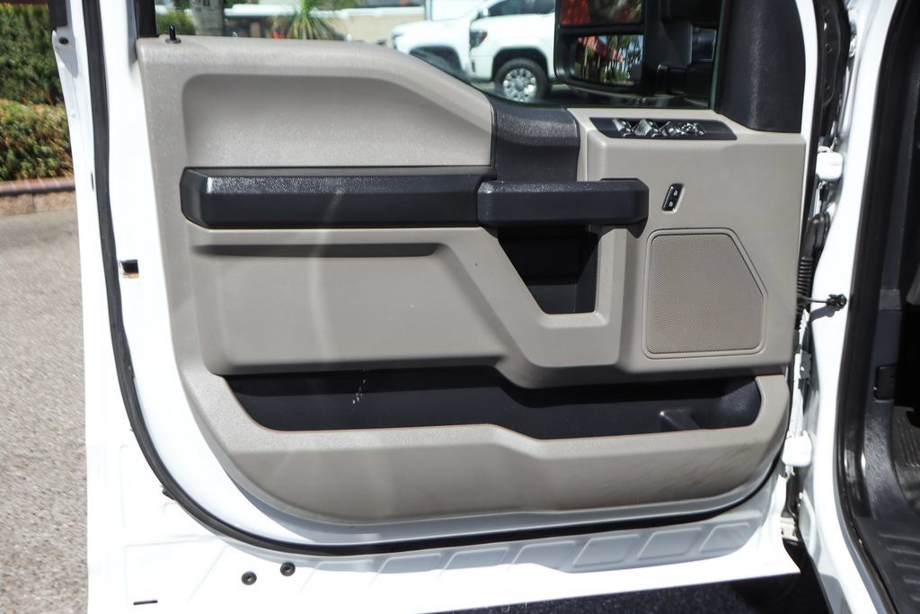 Used 2022 Ford F250 XL w/ Power Equipment Group RWD image 15