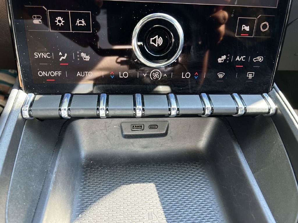 Used 2026 GMC Terrain Elevation w/ Elevation Premium Package AWD/4WD image 18