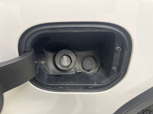 Used 2020 GMC Sierra 1500 AT4 w/ AT4 Premium Package image 43