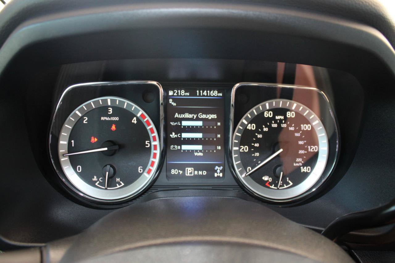 Used 2019 Nissan Titan PRO-4X w/ Pro-4x Convenience Package AWD/4WD image 21