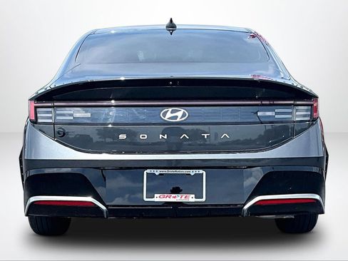 Used 2024 Hyundai Sonata SEL FWD image 5
