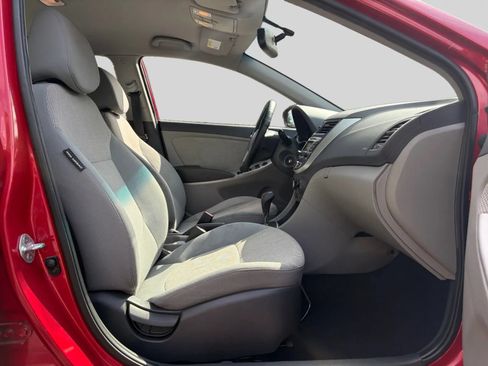 Used 2013 Hyundai Accent GS FWD image 15