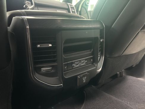 Used 2024 RAM 2500 Laramie w/ Sport Appearance Package image 34