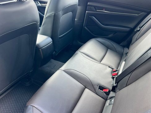 New 2026 MAZDA MAZDA3 Hatchback w/Premium Plus Pkg image 9