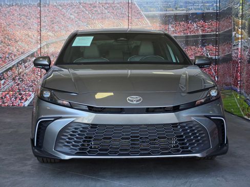 Certified 2026 Toyota Camry SE FWD image 3