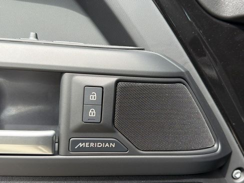 New 2026 Land Rover Defender 110 S AWD/4WD image 28