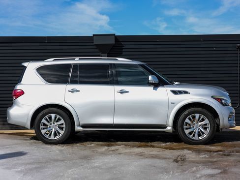 Used 2016 INFINITI QX80 Base w/ Driver's Assistance Package image 8