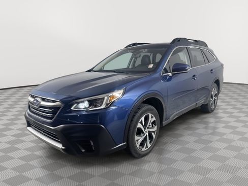 Used 2022 Subaru Outback Limited image 3