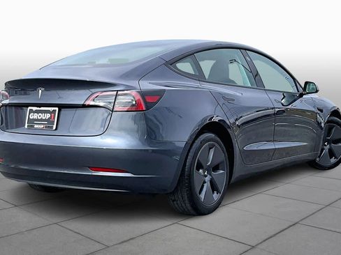 Used 2023 Tesla Model 3 Standard Range image 13