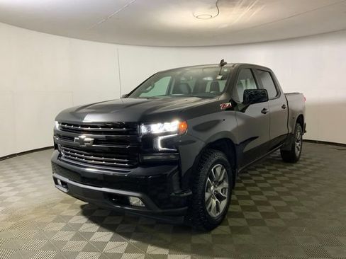 Used 2019 Chevrolet Silverado 1500 RST AWD/4WD image 3