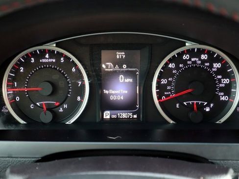 Used 2017 Toyota Camry SE image 30