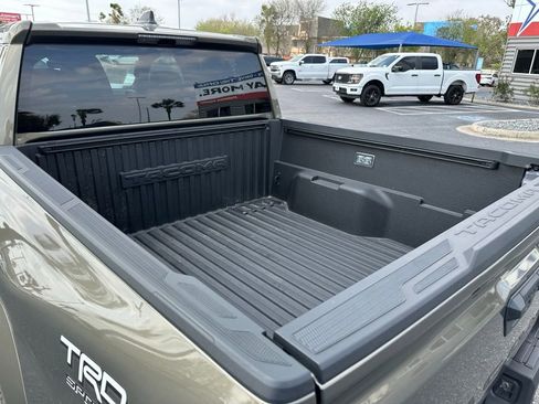 Used 2025 Toyota Tacoma TRD Sport RWD image 19