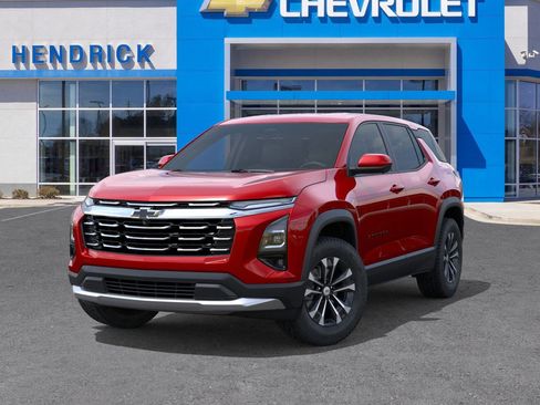 New 2026 Chevrolet Equinox LT image 8