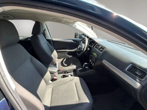 Used 2015 Volkswagen Jetta SE image 22