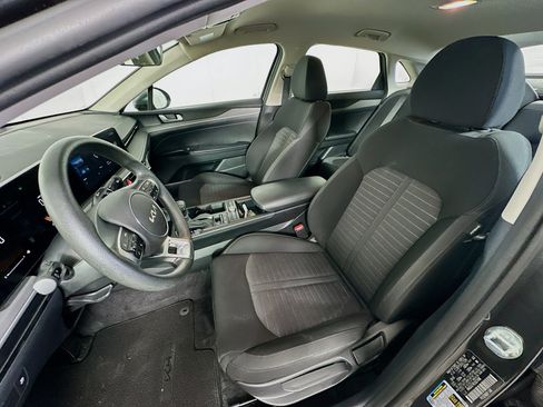 Used 2025 Kia K5 LXS image 13