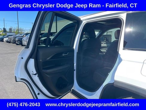 Certified 2023 Jeep Grand Cherokee Altitude AWD/4WD image 27