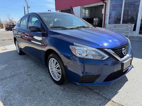 Used 2018 Nissan Sentra S image 6