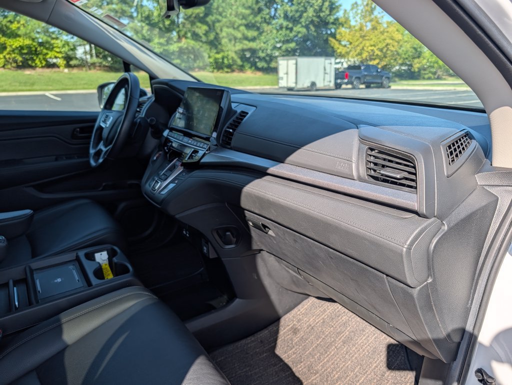 Used 2025 Honda Odyssey EX-L image 11