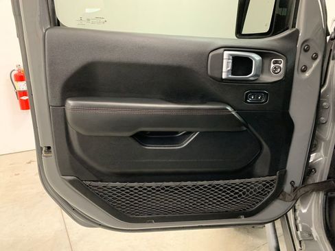 Used 2021 Jeep Gladiator Rubicon image 16