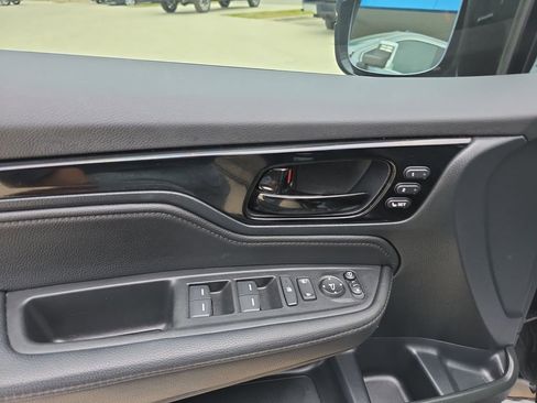 Used 2024 Honda Odyssey Elite image 14