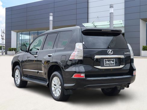 Used 2014 Lexus GX 460 image 4